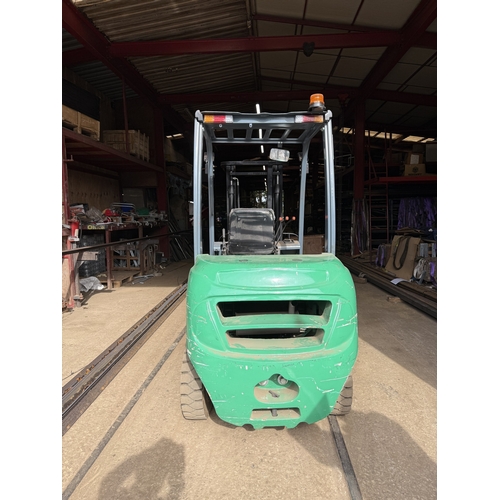 104 - A 2024 STRICKWORTH 3 METRE AND 3 TONNE FORKLIFT TRUCK WITH 48 HOURS ON THE CLOCK AT TIME OF CATALOGU... 