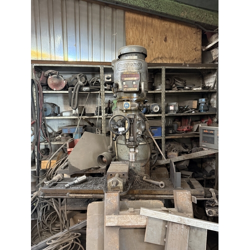 113 - A  3 PHASE BRIDGEPORT SERIES I MILLING MACHINE WORKING BUT THE CUTTING EDGE HAS SOME PLAY IN IT