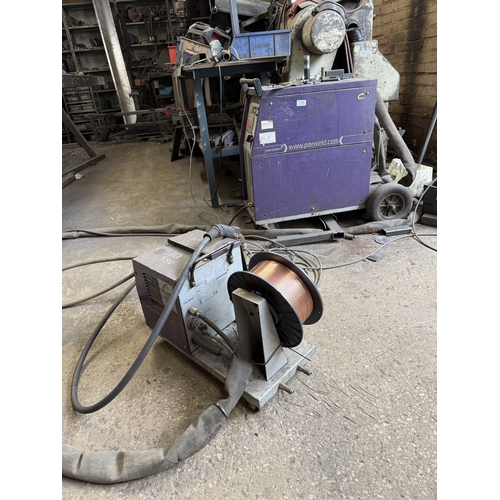 115 - A PARWELD XTM3535 MIG WELDER WITH TROLLEY BASE AND XTM WF100 WIRE FEED (3 PHASE) GOOD WORKING ORDER ... 