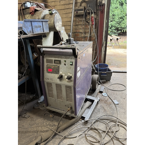 115 - A PARWELD XTM3535 MIG WELDER WITH TROLLEY BASE AND XTM WF100 WIRE FEED (3 PHASE) GOOD WORKING ORDER ... 