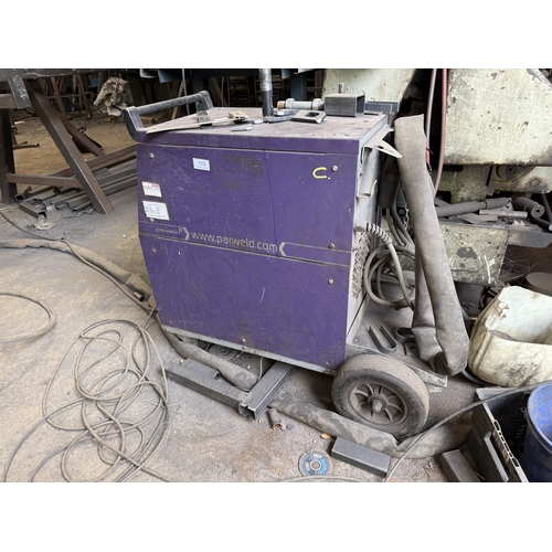 115 - A PARWELD XTM3535 MIG WELDER WITH TROLLEY BASE AND XTM WF100 WIRE FEED (3 PHASE) GOOD WORKING ORDER ... 