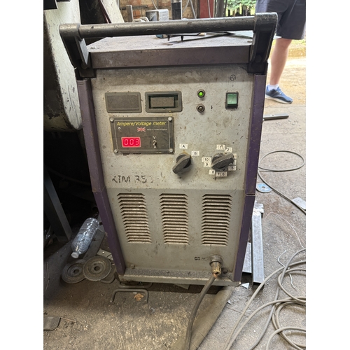115 - A PARWELD XTM3535 MIG WELDER WITH TROLLEY BASE AND XTM WF100 WIRE FEED (3 PHASE) GOOD WORKING ORDER ... 