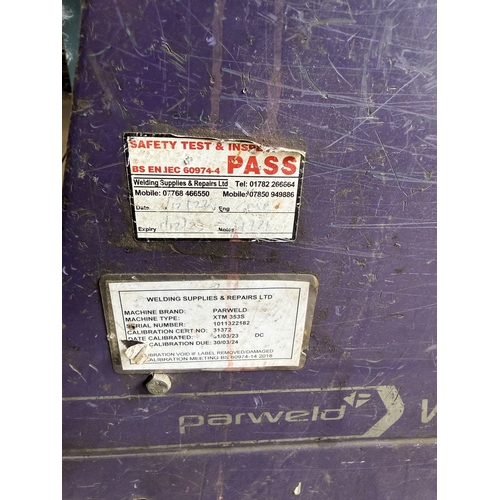 115 - A PARWELD XTM3535 MIG WELDER WITH TROLLEY BASE AND XTM WF100 WIRE FEED (3 PHASE) GOOD WORKING ORDER ... 