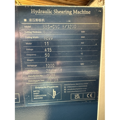 119 - AN EDWARDS PEARSON 3 PHASE METAL WORKING GUILLOTINE/ HYDRAULIC SHEARING MACHINE, CUTS 3.2M LONG,8MM ... 