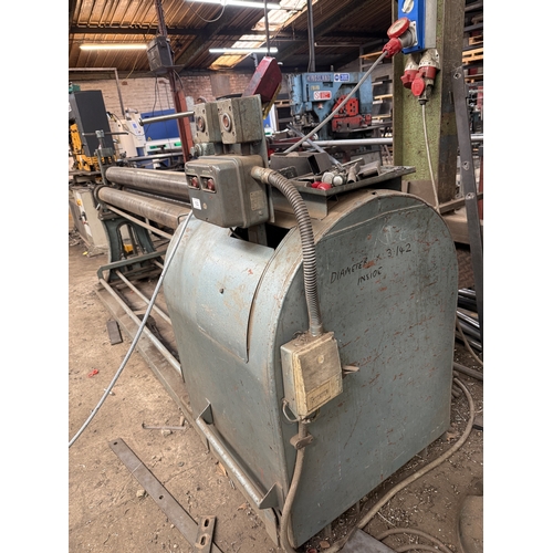 122 - A LARGE HEAVY DUTY 6FT 3 PHASE TRIPLE ROLLER METAL ROLLING MACHINE GOOD WORKING ORDER WHILST ALL DES... 