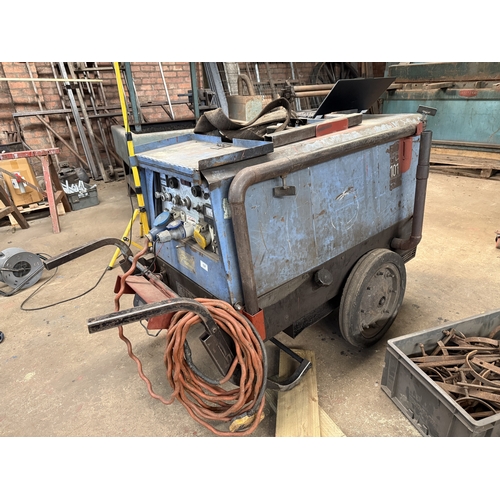 127 - A GENSET MOBILE 7KVA SINGLE PHASE DIESEL GENERATOR, BELIEVED WORKING BUT WITH ALL LOTS NO WARRANTY I... 