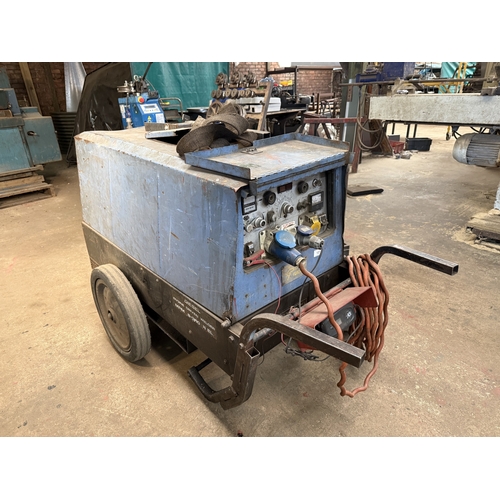 127 - A GENSET MOBILE 7KVA SINGLE PHASE DIESEL GENERATOR, BELIEVED WORKING BUT WITH ALL LOTS NO WARRANTY I... 