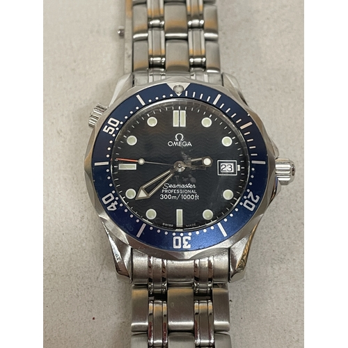 303 - A GENTLEMAN'S OMEGA SEAMASTER PROFESSIONAL 300M WRISTWATCH WORKING AT TIME OF CATALOGING. FROM A DEC... 