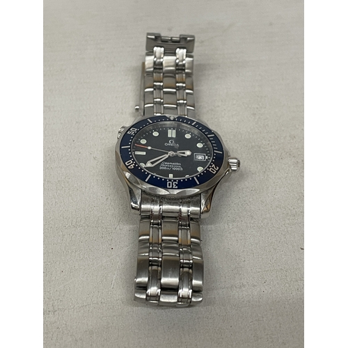 303 - A GENTLEMAN'S OMEGA SEAMASTER PROFESSIONAL 300M WRISTWATCH WORKING AT TIME OF CATALOGING. FROM A DEC... 