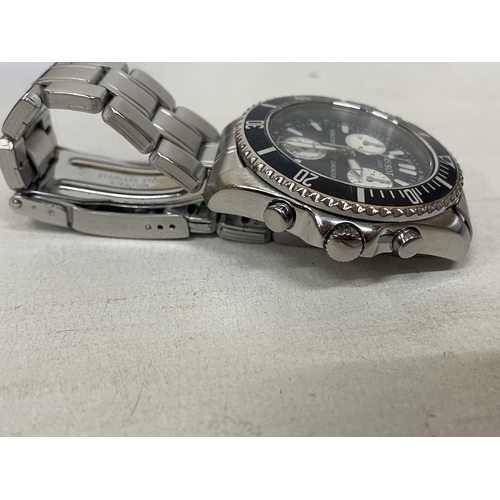 305 - A GENTLEMAN'S TISSOT 1853 100M CHRONOGRAPH WRISTWATCH WITH BLUE DISPLAY BOX. WORKING AT TIME OF CATA... 