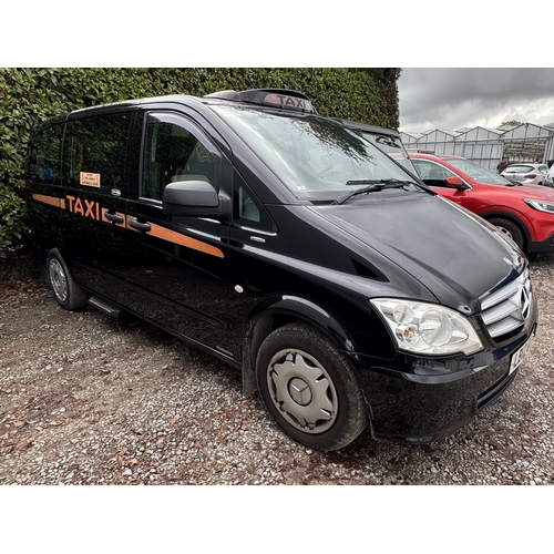 182 - A BLACK MERCEDES VITO 113 BLUE TAXI DIESEL AUTOMATIC LB12GZD FIRST REG 28/06/12 MOT 02/09/27 APPROX ... 
