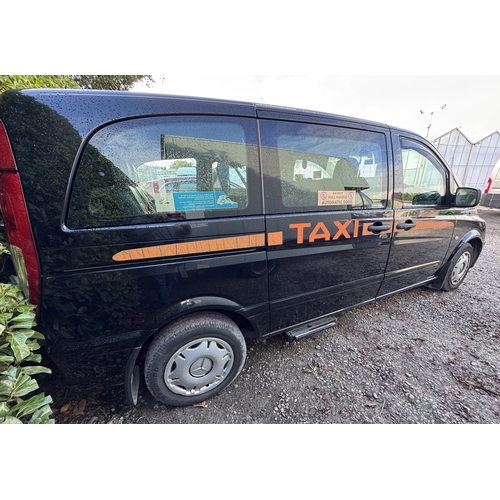 182 - A BLACK MERCEDES VITO 113 BLUE TAXI DIESEL AUTOMATIC LB12GZD FIRST REG 28/06/12 MOT 02/09/27 APPROX ... 