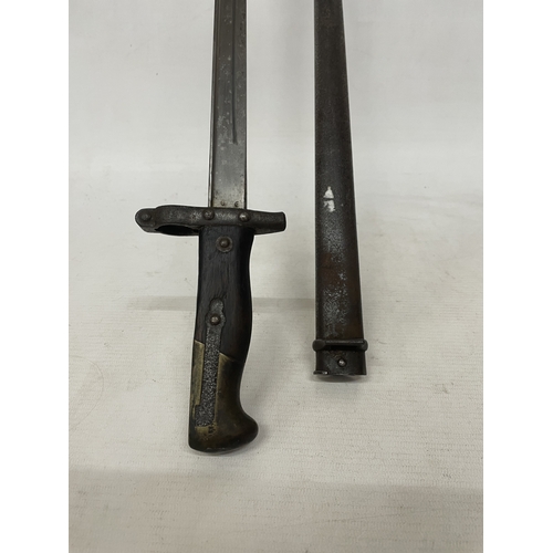 10 - AN ANTIQUE ST. ETIENNE FRENCH BAYONET DATED 1816