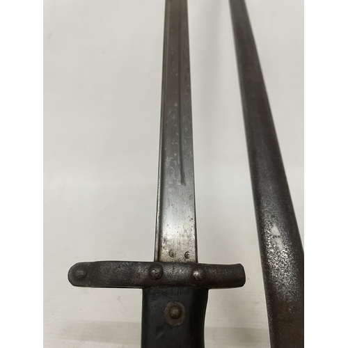 10 - AN ANTIQUE ST. ETIENNE FRENCH BAYONET DATED 1816