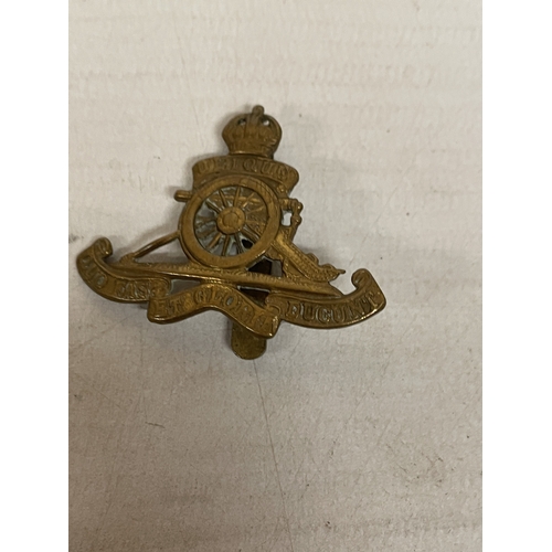 68 - A COLLECTION OF ARMY BADGES