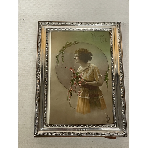 98 - A HALLMARKED BIRMINGHAM SILVER PHOTOGRAPH FRAME