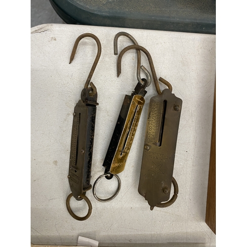 204 - THREE VINTAGE BRASS BALANCE SCALES