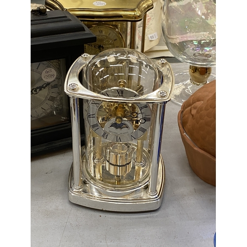 219 - THREE CLOCKS TO INCLUDE TWO CARRIAGE CLOCKS AND AN ANNIVERSARY CLOCK