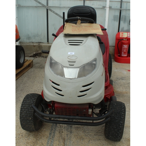 110 - A LAWNFLITE GLX92 RIDE ON MOWER, STARTS FIRST TIME IN WORKING ORDER KEY IN THE PAY OFFICE  NO VAT
