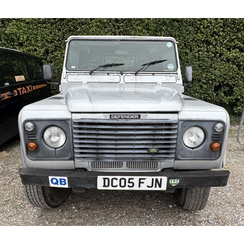 180 - A SILVER LAND ROVER DEFENDER 90 COUNTY TD5 4 X 4  DC05FJN FIRST REG 11/08/05 DIESEL MANUAL ONE OWNER... 