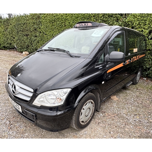 182 - A BLACK MERCEDES VITO 113 BLUE TAXI DIESEL AUTOMATIC LB12GZD FIRST REG 28/06/12 MOT 02/09/27 APPROX ... 