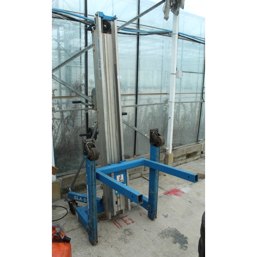 91 - A GENIE SLA 10 LIFT IN GOOD WORKING ORDER  + VAT