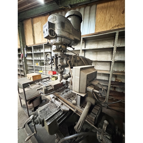 113 - A  3 PHASE BRIDGEPORT SERIES I MILLING MACHINE WORKING BUT THE CUTTING EDGE HAS SOME PLAY IN IT