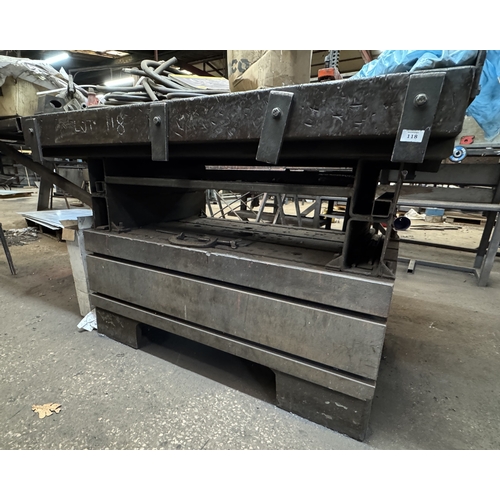 118 - A LARGE HEAVY DUTY ENGINEERS METAL WORKING BENCH WITH EXTENSION (2.5M x 1M)