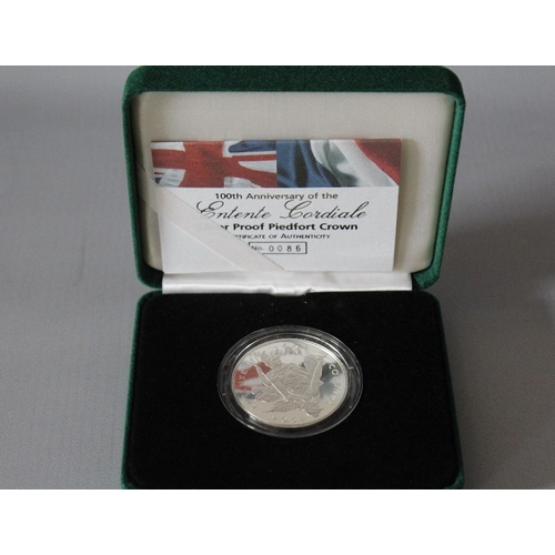 34 - A ROYAL MINT PIEDFORT SILVER PROOF CROWN '100TH ANNIVERSARY OF THE ENTENTE CORDIALE', limited editio... 