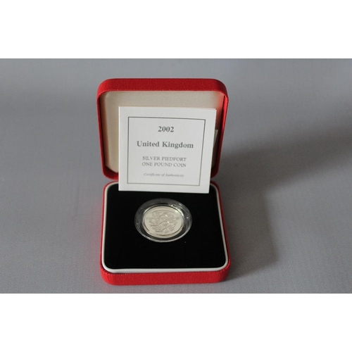 52 - A ROYAL MINT 2002 SILVER PIEDFORT £1 COIN, with COA/Booklet, in original presentation case