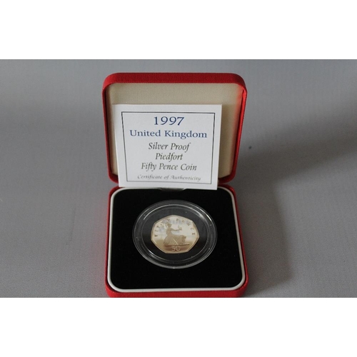 62 - A ROYAL MINT 1997 UNITED KINGDOM SILVER PROOF PIEDFORT 50 PENCE COIN, with COA/Booklet, in original ... 