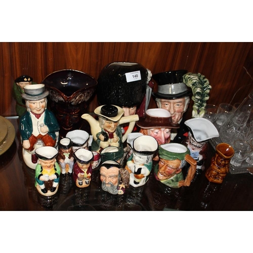 140 - A COLLECTION OF CERAMIC CHARACTER JUGS ETC. TO INCLUDE ROYAL DOULTON EXAMPLES