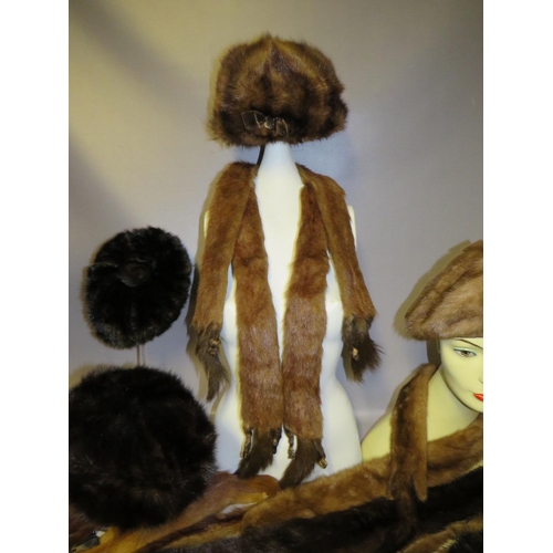 73 - A COLLECTION OF VINTAGE MINK FUR ACCESSORIES COMPRISING HATS, STOLES AND COLLARS ETC (13)