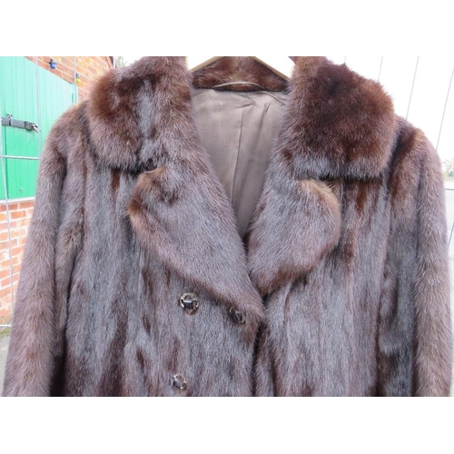 78 - A VINTAGE RICH MAHOGANY BROWN MINK FUR COAT, fully lined, hook fasteners, front pockets, approx size... 
