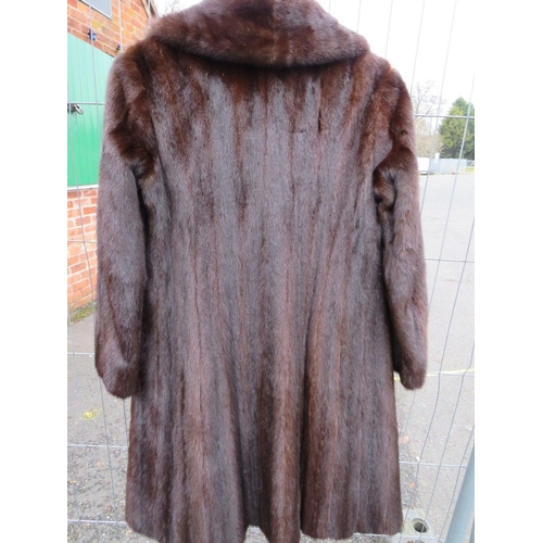 78 - A VINTAGE RICH MAHOGANY BROWN MINK FUR COAT, fully lined, hook fasteners, front pockets, approx size... 
