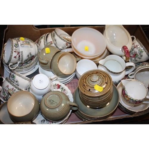 107 - A TRAY OF ASSORTED CHINA TO INCLUDE INDIAN TREE, DENBY STONEWARE ETC