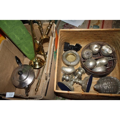 112 - TWO BOXES OF METALWARE TO INCLUDE EASTERN WHITE METAL FRUIT SHAPED TRINKET BOXES,  BRASS COMPANION S... 