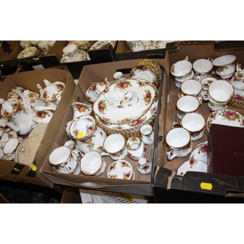 119 - THREE TRAYS OF ROYAL ALBERT OLD COUNTRY ROSES CHINA TEA AND DINNERWARE TO INCLUDE COFFEE POTS, DINNI... 