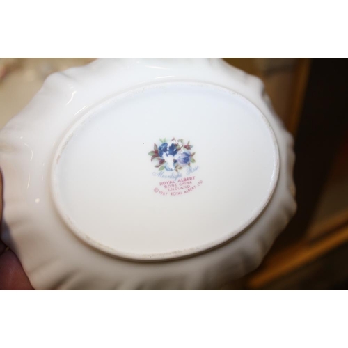 120 - A ROYAL ALBERT MOSS ROSE TUREEN, MEAT PLATE, SIDE PLATE, PEPPERETTE TOGETHER WITH A MOONLIGHT ROSE D... 