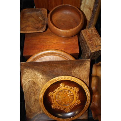 99 - TWO TRAYS ASSORTED TREEN TO INCLUDE A WALL HANGING MASK, LIDDED BOXES ETC
