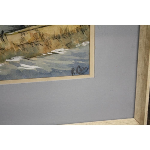 27 - A FRAMED AND GLAZED WATERCOLOUR DEPICTING CRAIL HARBOUR, FIFE, SCOTLAND SIGNED R. CAY - SIZE 36.5CM ... 