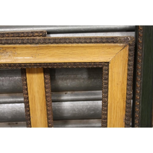 29 - A PAIR OF VINTAGE PICTURE FRAMES REBATE 35.5CM X 45.5CM TOGETHER WITH A GREEN PAINTED EXAMPLE REBATE... 