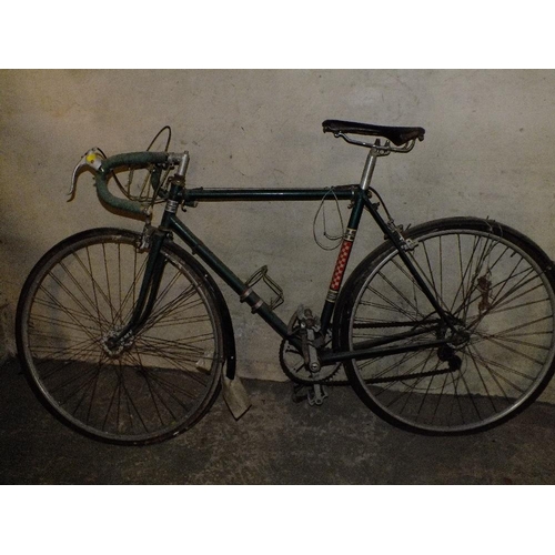 510 - A RETRO GREEN BICYCLE A/F ( UNBRANDED )
