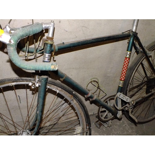 510 - A RETRO GREEN BICYCLE A/F ( UNBRANDED )