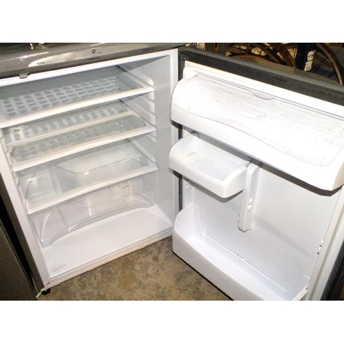 514 - A HOTPOINT FUTURE FRIDGE HOUSE CLEARANCE
