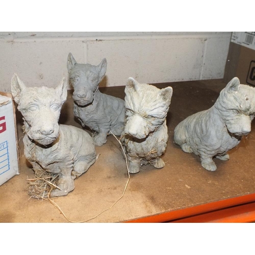 531 - A TRAY OF GARDEN FIGURES TO INCLUDE DOGS