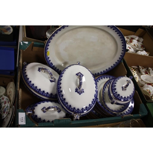 113 - A TRAY OF BLUE AND WHITE WHIELDON SAVOY PATTERN DINNERWARE