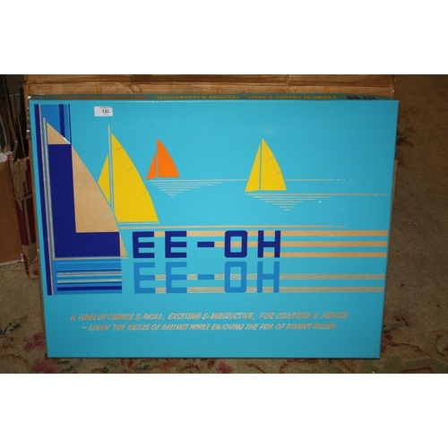 125 - A BOXED LEE-OH BOAT RACING GAME