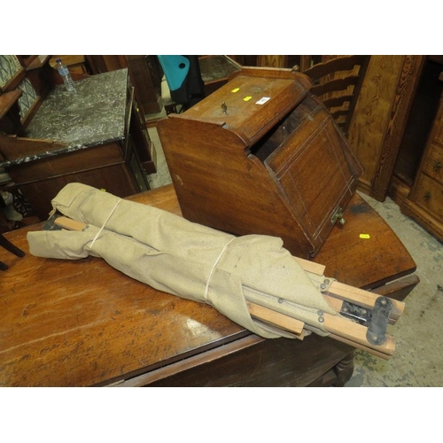 607 - AN ANTIQUE MAHOGANY PURDONIUM A/F WITH A VINTAGE CAMP BED (2)