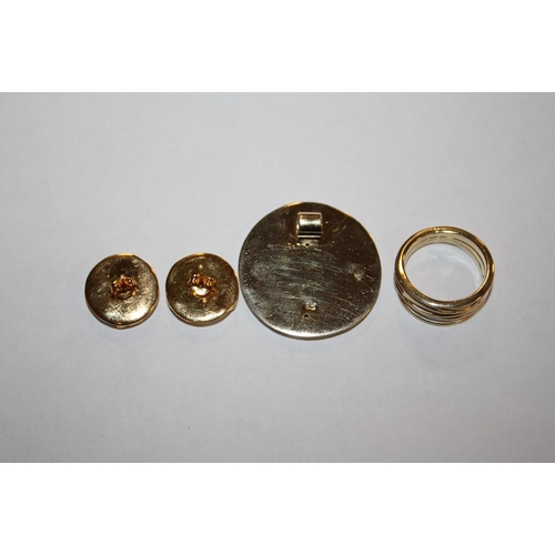 307 - A SILVER GILT DESIGNER STYLE RING, PENDANT AND EARRINGS SET, APPROX 17.2 G